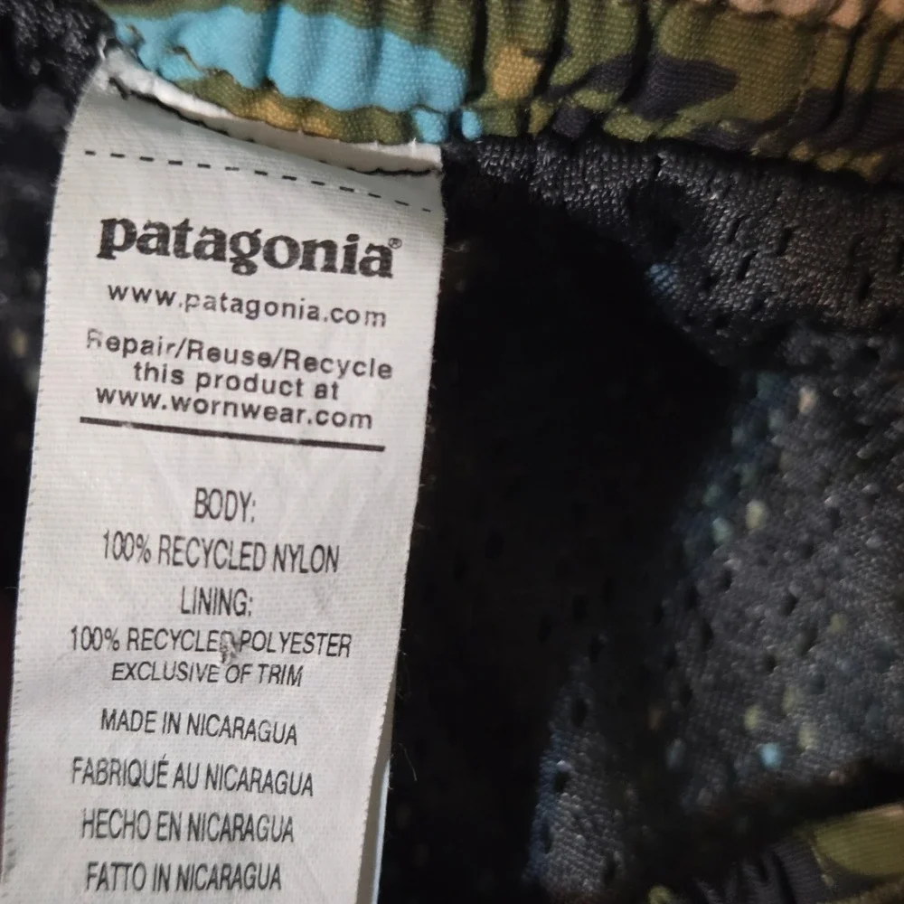 Patagonia Baggies Shorts Mens XL Green Tribal Geometric Print Swim Trunks 6-in